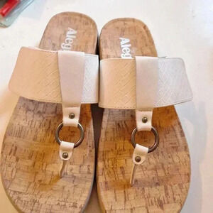 NWOT Algeria sandals